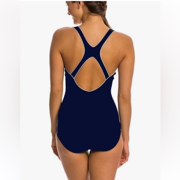 Speedo One-Piece Swimsuit, Keyhole Crisscross Back Moderate Contrast Cut - Picture 2 of 4
